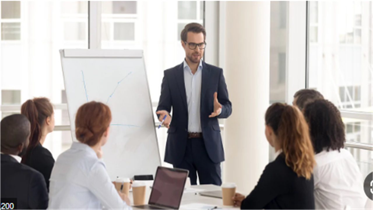 رابط التسجيل.. دورات تدريبية مجانية تؤهلك للعمل في قطاع السياحة والضيافة